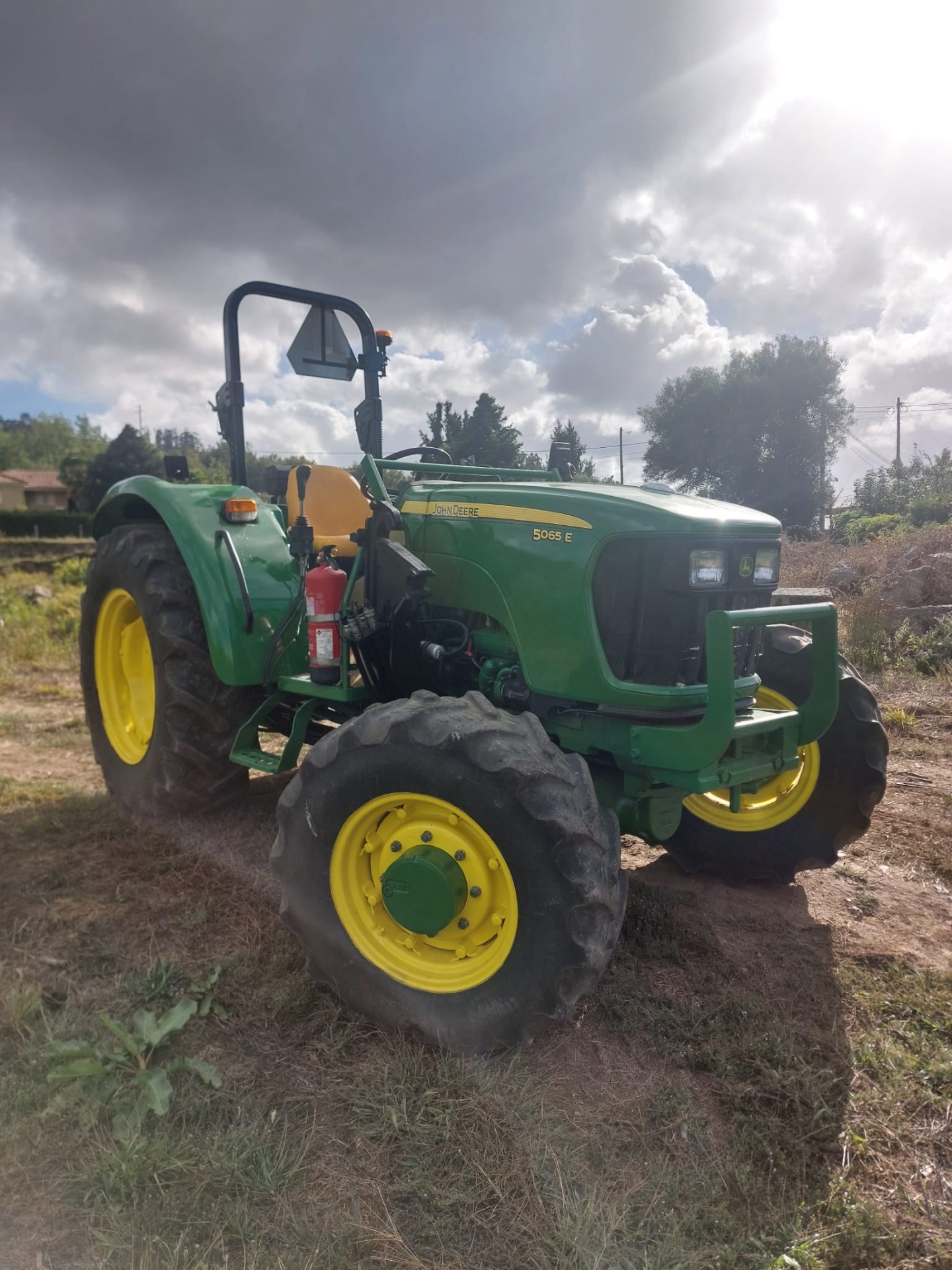 John Deere 5065 E