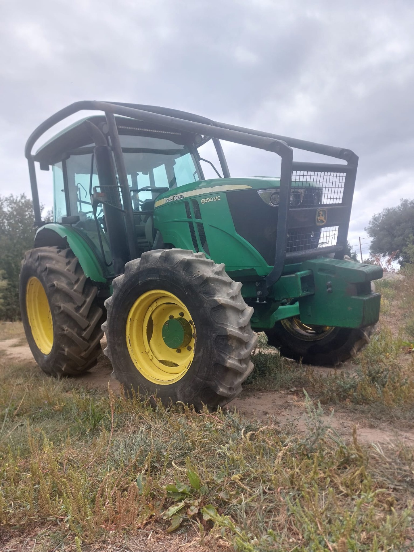 John Deere 6090 MC